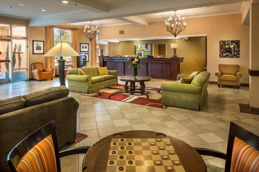 Doubletree By Hilton Olympia Hotel Interior photo