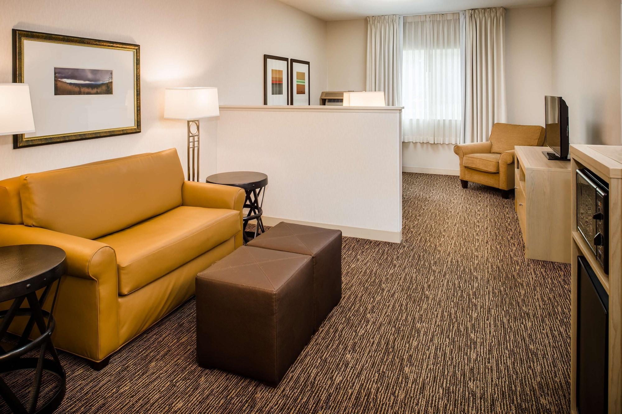 Doubletree By Hilton Olympia Hotel Exterior photo