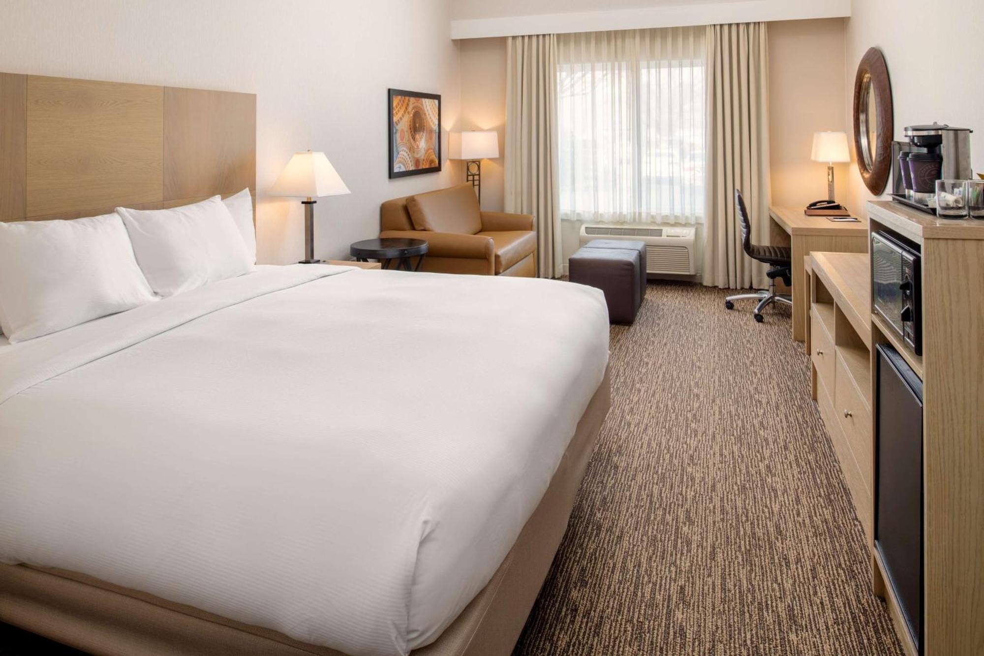 Doubletree By Hilton Olympia Hotel Exterior photo