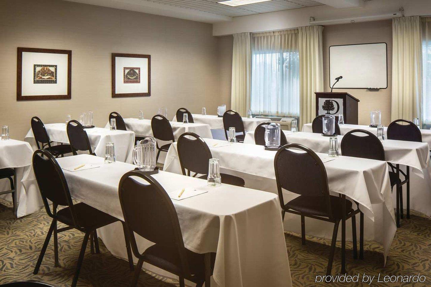 Doubletree By Hilton Olympia Hotel Exterior photo